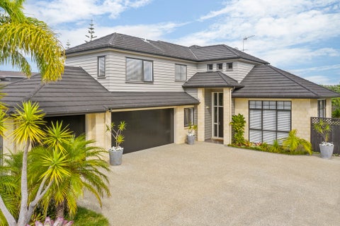 99 Pine Harbour Parade, Beachlands, Auckland