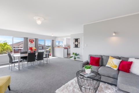 1/12 Lydford Place, Glendene, Auckland