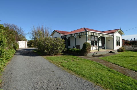 8 Venice Street, Martinborough