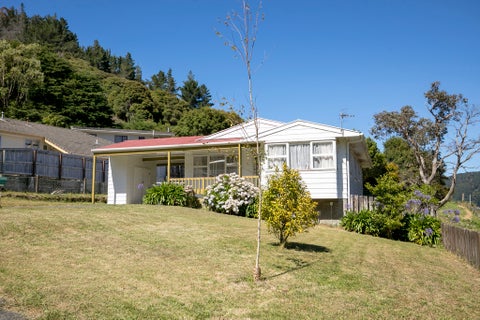 2 Tuam Grove, Wainuiomata, Lower Hutt