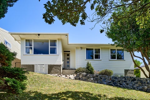 89 Kenmore Street, Newlands, Wellington