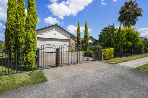 114 Discovery Drive, Flagstaff, Hamilton