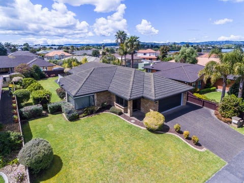 64 Longford Park Drive, Takanini, Auckland
