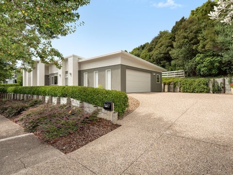 137 Lakes Boulevard, Pyes Pa, Tauranga