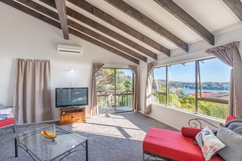 9 Leeward Drive, Whitby, Porirua