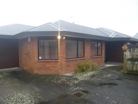 2/14 VINCENT ST, WATERLOO, LOWER HUTT