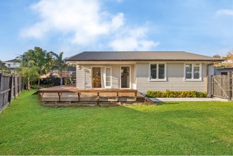 1/5 Compton Street, Hillcrest, Auckland