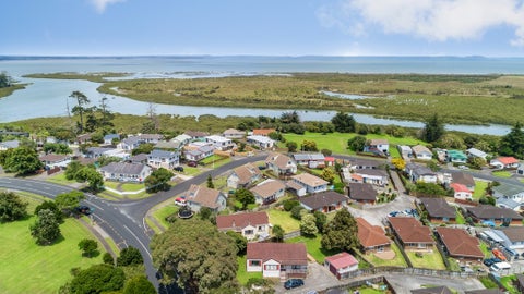 1/11 Kopara Place, Clendon Park, Auckland