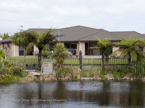 17 Monarch Place, Paraparaumu Beach, Paraparaumu