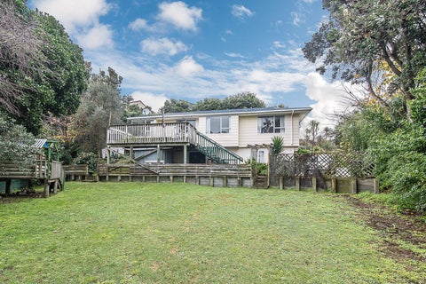 165 Weggery Drive, Waikanae Beach, Waikanae