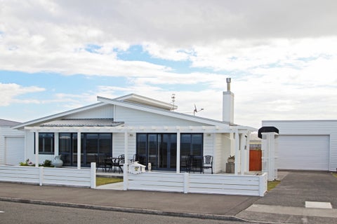 96 The Esplanade, Westshore, Napier