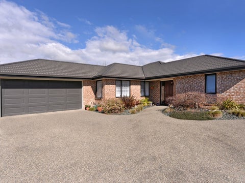 31 Hollybush Drive, Brightwater