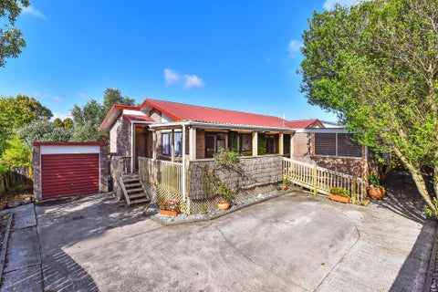 2/17 Alexander Street, Papakura, Auckland