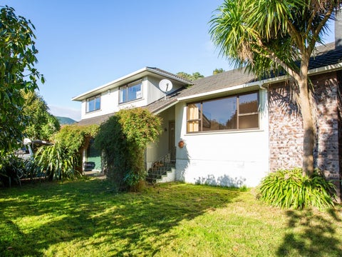 44 Manawa Avenue, Raumati Beach, Paraparaumu