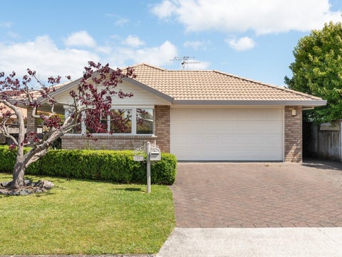 17 Lilac Place, Otumoetai, Tauranga
