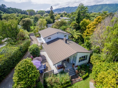 245 Te Moana Road, Waikanae