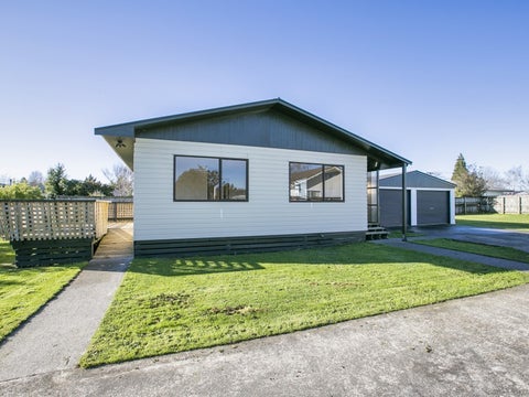 7A Lincoln Road, Carterton
