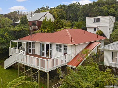 44 Croydon Street, Karori, Wellington