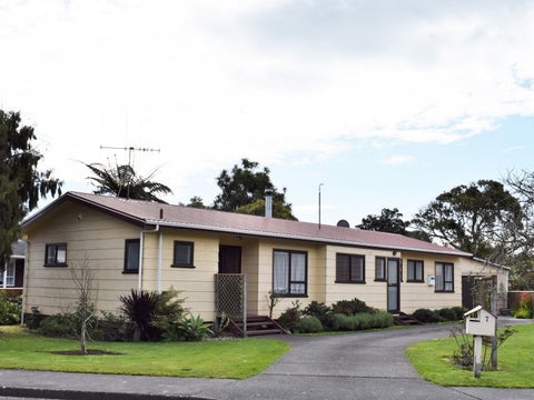 7 Old Coach Road South, Ōtaki Beach, Ōtaki