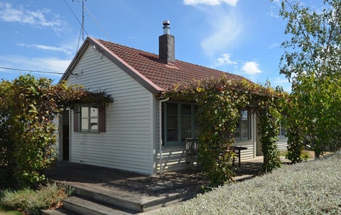 28 Strasbourge Street, Martinborough