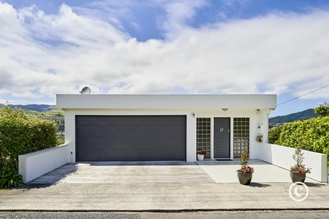 17 Olivia Crescent, Tawa, Wellington