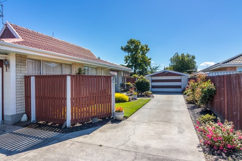 2/82 Middlepark Road, Sockburn, Christchurch