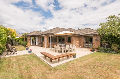 12 Mccrae Street, Wakefield