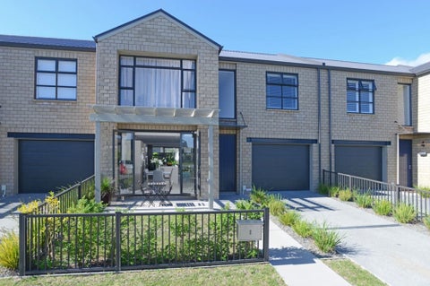 8 Ganley Terrace, Stonefields, Auckland