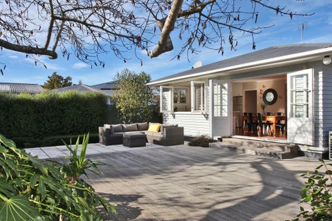 16 Beatrice Place, Avonhead, Christchurch