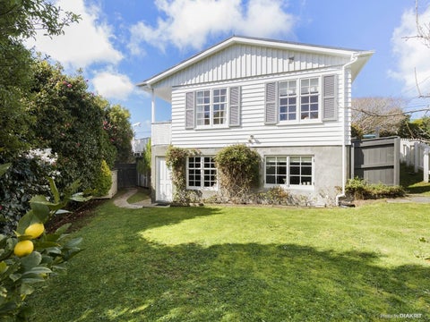 11 Khouri Avenue, Karori, Wellington