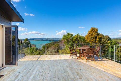 15 Bay View Road, Raglan, Raglan