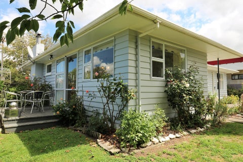 40 Rhodes Street, Carterton