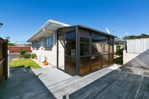 5B Webster Street, Westown, New Plymouth
