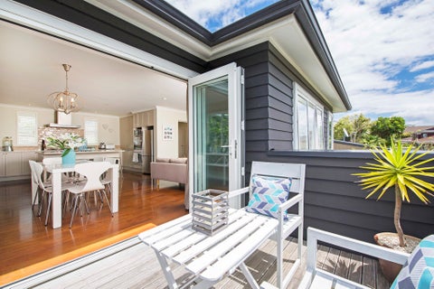 65 Bradbury Road, Botany Downs, Auckland