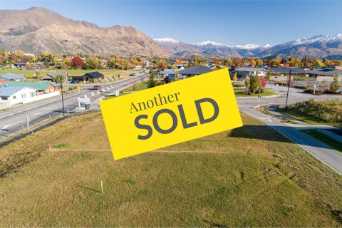 13 Tuke Lane, Wanaka