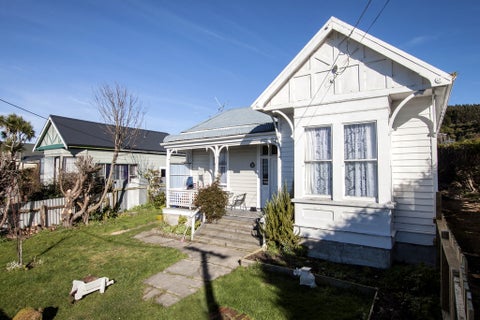 18 Spencer Street, Bluff