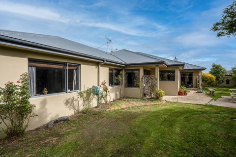 24 Clearview Drive, Milson, Palmerston North
