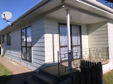 2/9 McGreal Place, Weymouth, Auckland