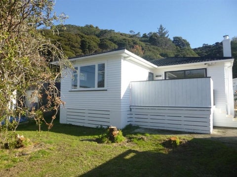121 Wellington Road, Wainuiomata, Lower Hutt