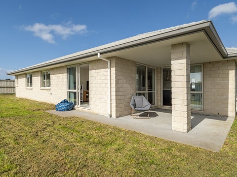 27 Elena Place, Welcome Bay, Tauranga