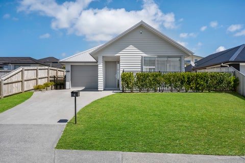 4 Atalanta Way, Beachlands, Auckland