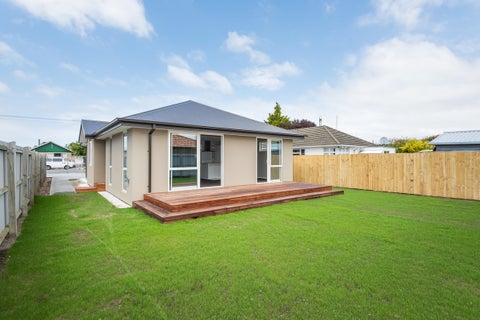 105 Bower Avenue, New Brighton, Christchurch