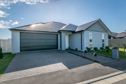 5 Karos Lane, Northwood, Christchurch