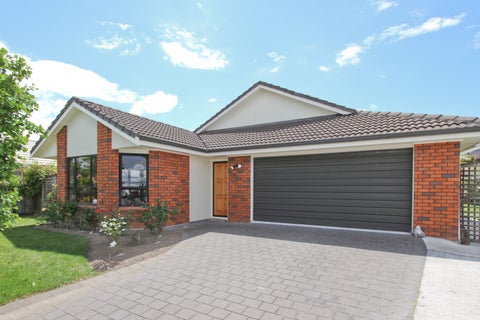 8 Oregon Crescent, Glenview, Hamilton