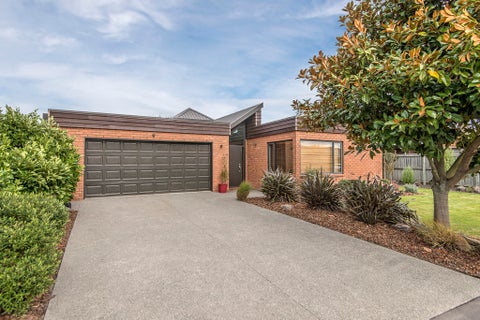 15 Woodhaven Place, Parklands, Christchurch