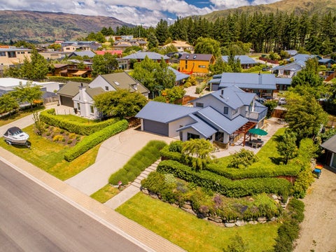 4 Aspinall Street, Wanaka