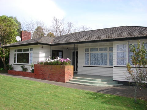42 Summerhill Drive, Fitzherbert, Palmerston North