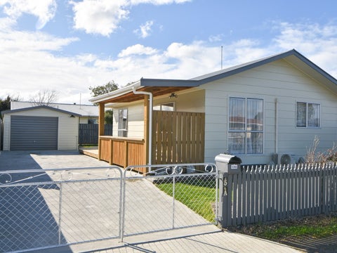 5 Moore Crescent, Carterton, Carterton