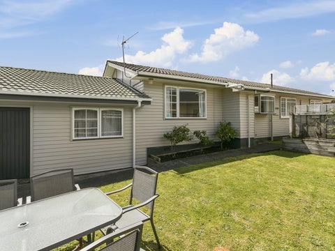 15 Waipounamu Drive, Kelson, Lower Hutt