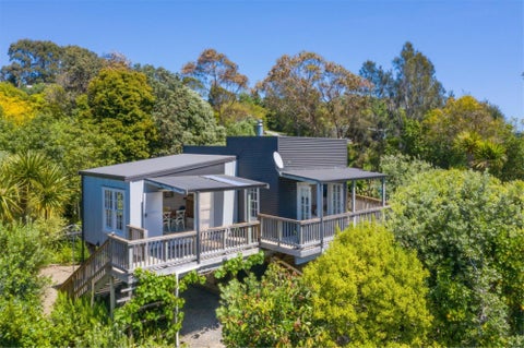 1A Rakaunui Street, Raglan